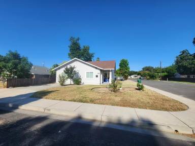Main picture of 193 Nevada St
