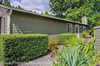 Main picture of 4916 Plomondon St