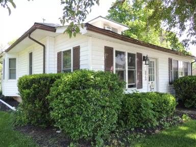 Main picture of 973 W College Ave