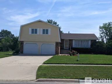 Main picture of 235 Chestnut Dr