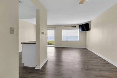Main picture of Finisterra Condominiums