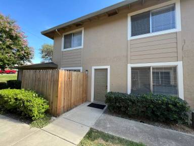 Main picture of 5237 Manzanita Ave