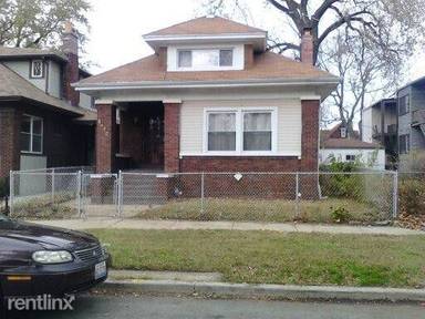 Main picture of 2470 E 74th Pl