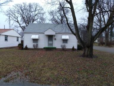 Main picture of 3000 W Devon Rd