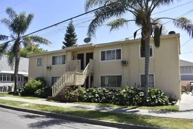 Main picture of 512 Clover St