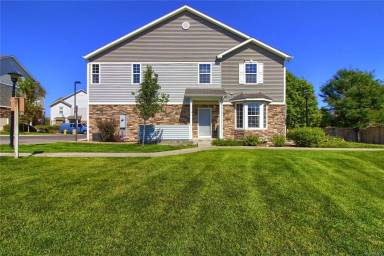 Main picture of 12740 Jasmine St