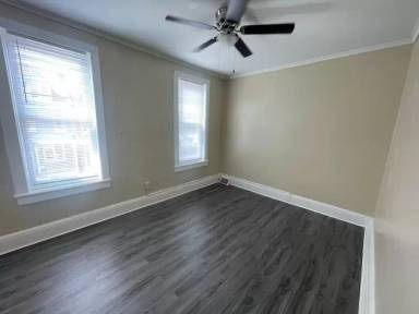 Main picture of 919 Robeson St