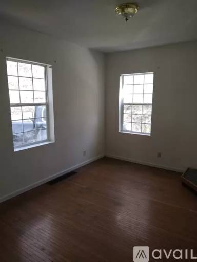 Main picture of 458 Meadowdale Rd