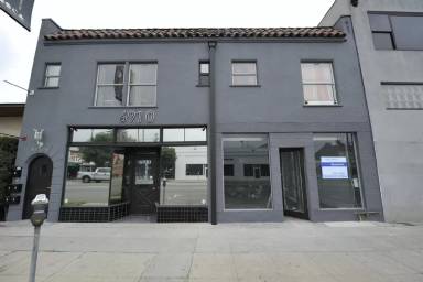 Main picture of 6910 Melrose Ave