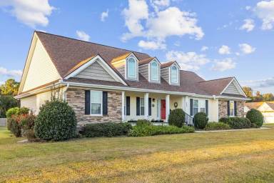 Main picture of 202 Tidewater Dr