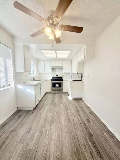 Main picture of 1615 W 146th St