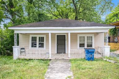 Main picture of 109 59th St
