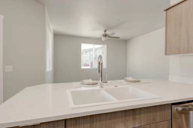 Main picture of 1763 S Grand Fork Way