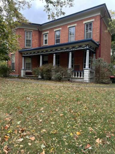 Main picture of 1008 Delaware Ave