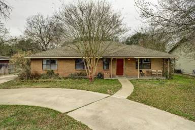 Main picture of 511 Brooks Ave