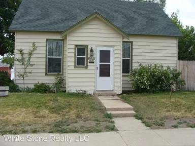 Main picture of 102 W Buffalo St