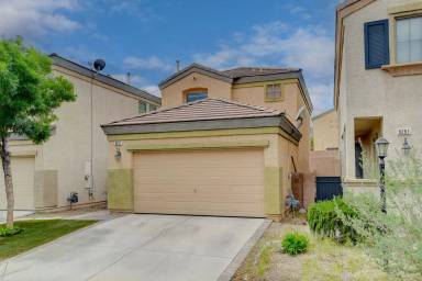 Main picture of 8257 Strawberry Spring St