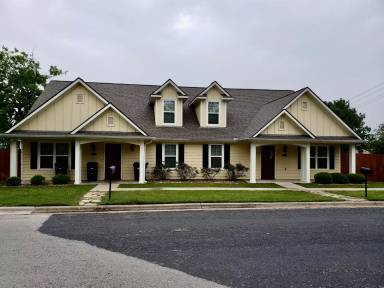 Main picture of 500 Cooner St