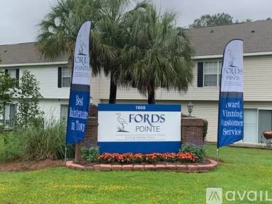 Main picture of 1284 Fords Pointe Cir