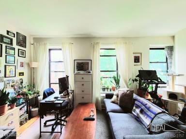 Main picture of 773 Carroll St