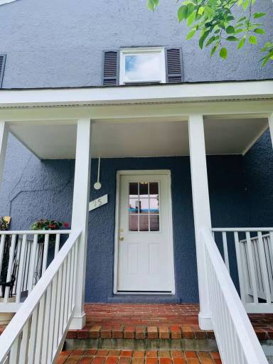Main picture of 95 Alexandria Pike