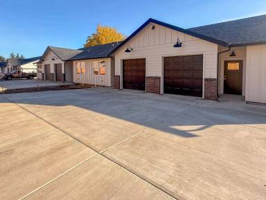 Main picture of 5564 Skyline Rd S