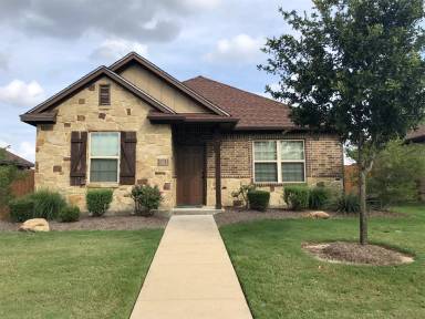 Main picture of 3013 Old Ironsides Dr