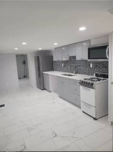 Main picture of 13816 63rd Ave
