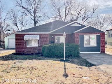 Main picture of 10607 E Lexington Ave