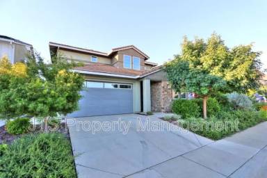 Main picture of 12086 Mircado Way