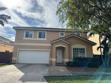 Main picture of 10790 NW 52nd St