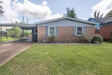 Main picture of 583 Bonnell Ave