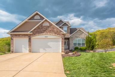Main picture of 5005 Double Tree Dr