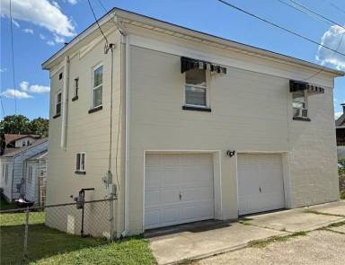 Main picture of 143 5th Ave