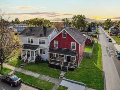 Main picture of 557 E Mithoff St