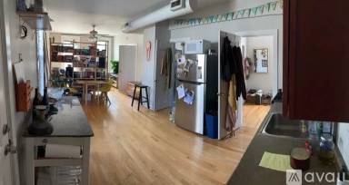 Main picture of 2138 W Webster Ave
