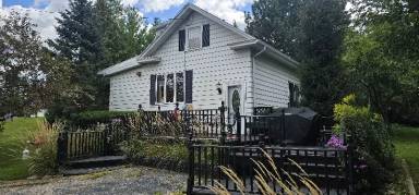 Main picture of 12200 W Janesville Rd