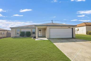 Main picture of 4301 Sand Dollar Dr