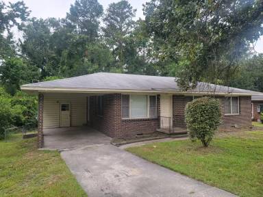 Main picture of 2441 Dickey Rd