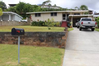 Main picture of 1381 Akalani Loop