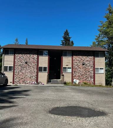 Main picture of 1036 W 17th St