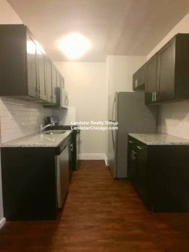 Main picture of 6748 N Ashland Ave