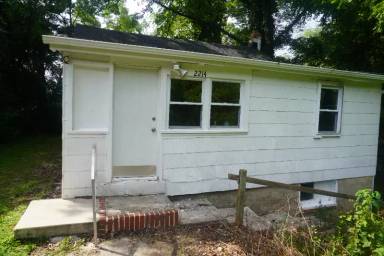 Main picture of 1004 Goff Rd