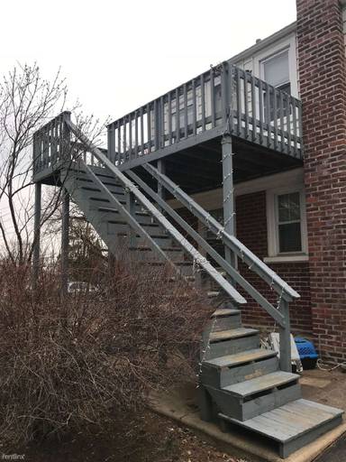 Main picture of 812 N York Rd