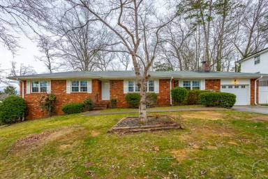 Main picture of 7005 Genoa Dr