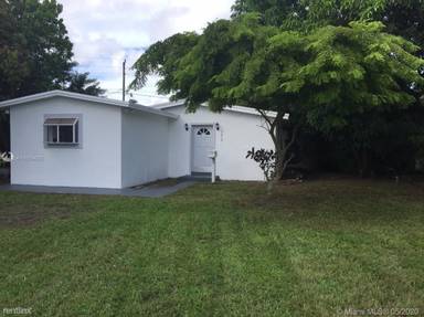 Main picture of 1617 NE 177th St