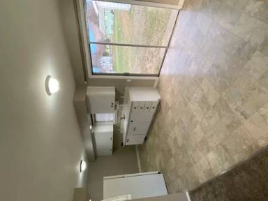 Main picture of 3710-3712 Schilling - 3710