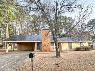 Main picture of 99 Gardenia Dr