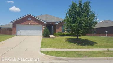 Main picture of 1402 Talladega Dr