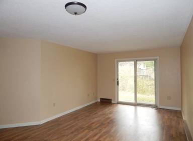 Main picture of 18 Valley View Ln